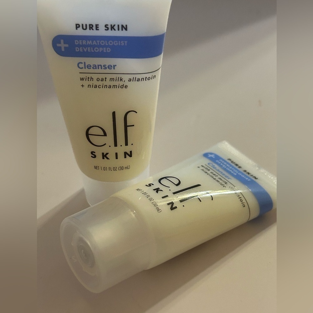 2 - e.l.f. SKIN Pure Skin Cleanser, Gentle Daily Face Wash For Sensitive Skin - Picture 2 of 4